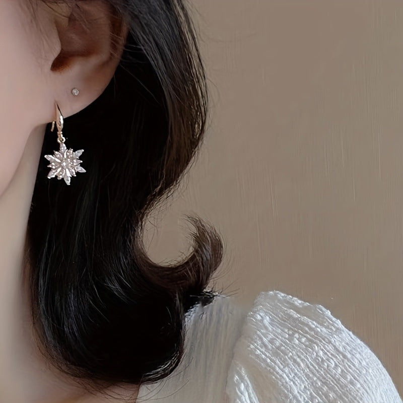 Wholesale  fashion elegant snowflake Christmas earrings