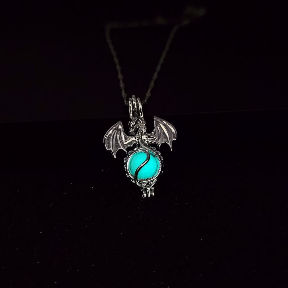 Wholesale Openable hollow luminous small dragon necklace