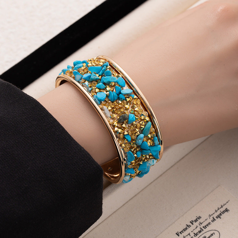 Wholesale Exaggerated wide bracelet with colored diamonds and gravel