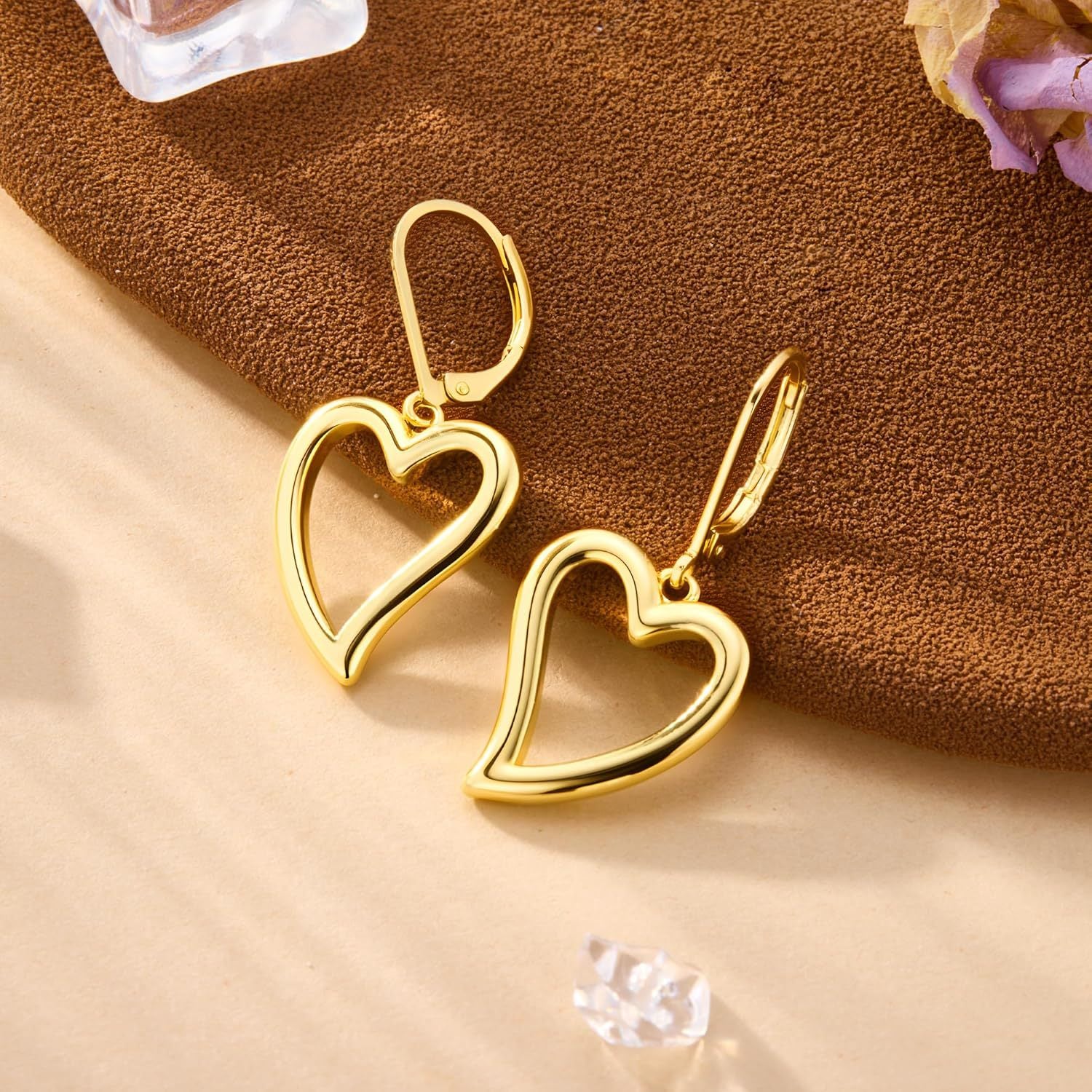 Wholesale Simple Cut Out Heart Earrings Fashionable Earrings