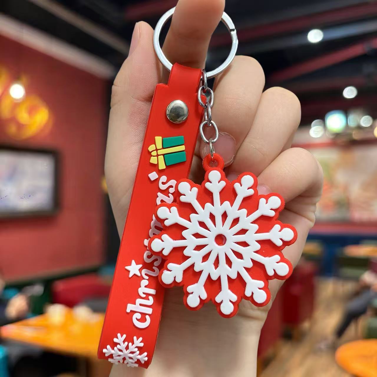 Wholesale Christmas keychain  gift pendant  Keychains