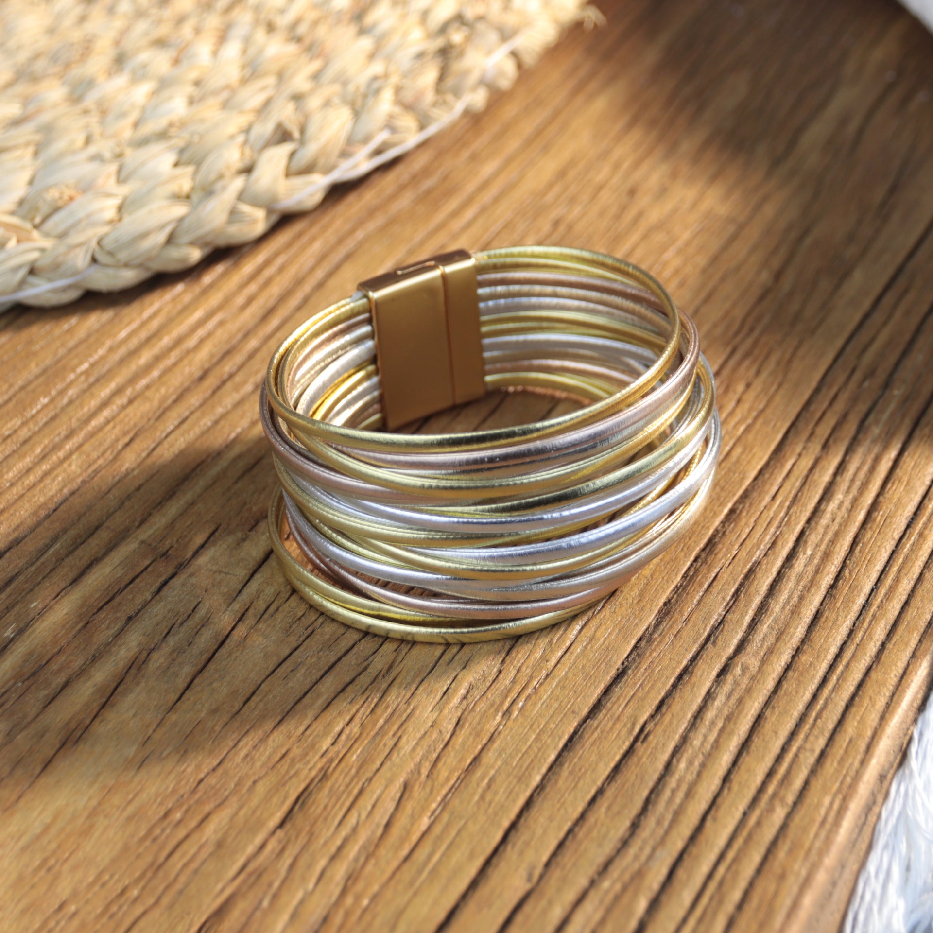 Wholesale Multi-layered gradient color-blocking magnetic clasp Layered Bracelet Set