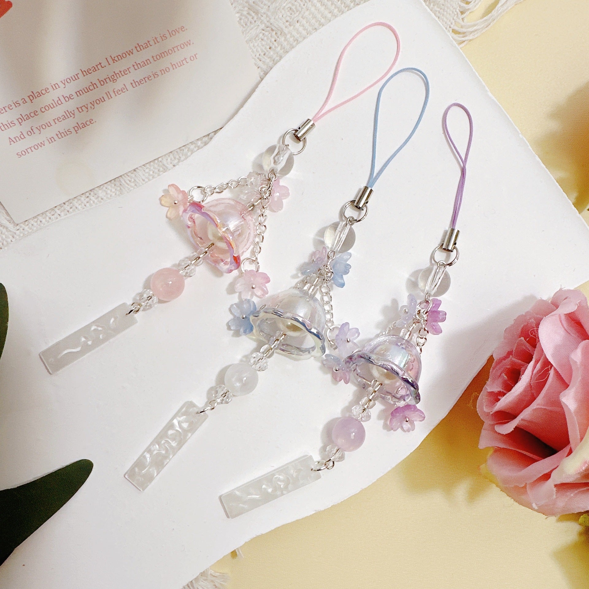 Wholesale Creative Jellyfish Wind Chime Glass Lily Flower Keychain