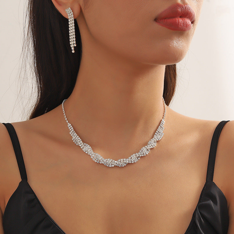 Wholesale 2pcs Annual Meeting Simple Dinner Bridal Wedding Dress Necklace Earrings