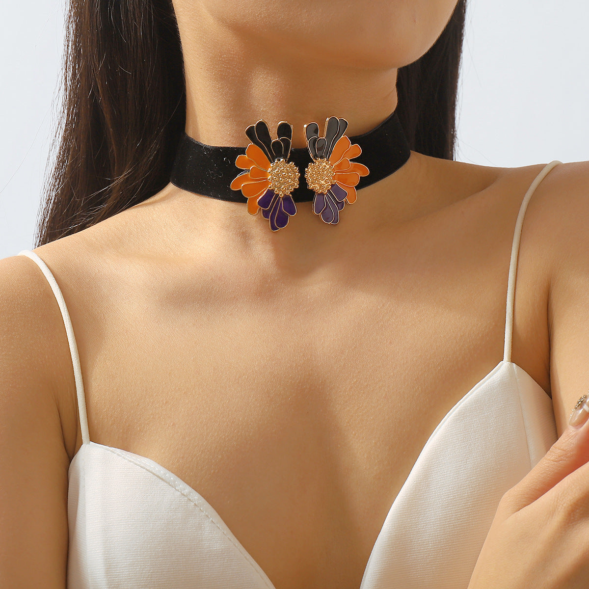 Wholesale Vintage Flower Flocking Oil Drop Clavicle Necklace