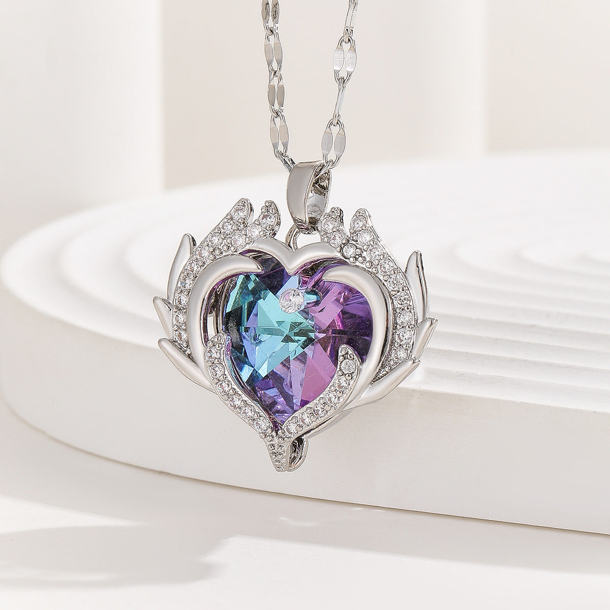 Wholesale Valentine' s Day Heart of the Ocean Necklace