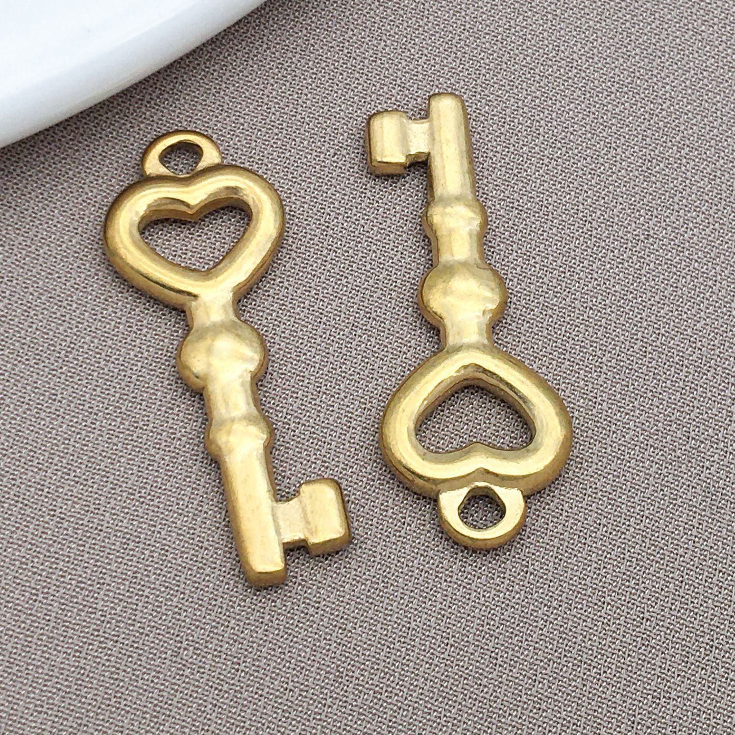 Wholesale Smooth Love Key Love Lock Stainless Steel Pendant