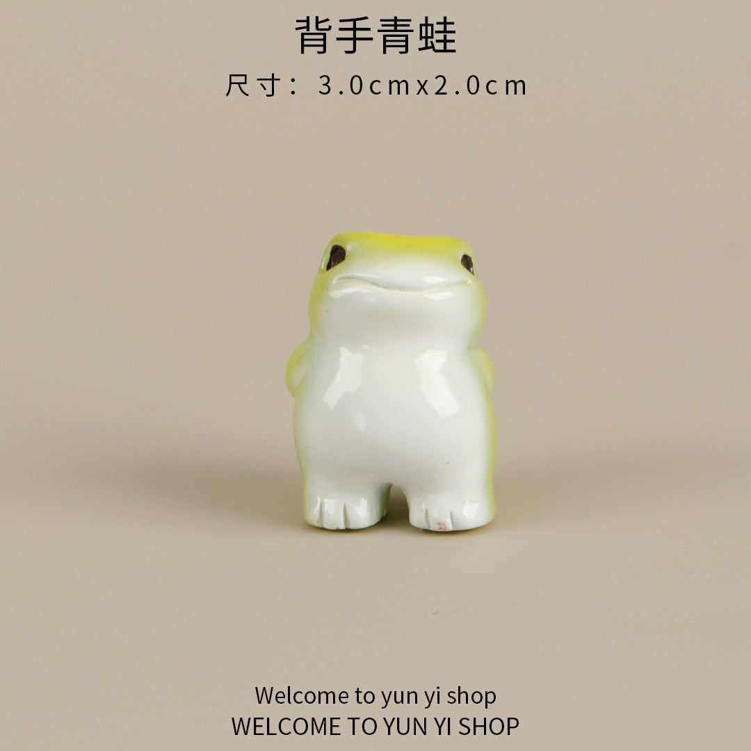 Wholesale Landscape frog figurine accessories decoration resin desktop crafts decoration