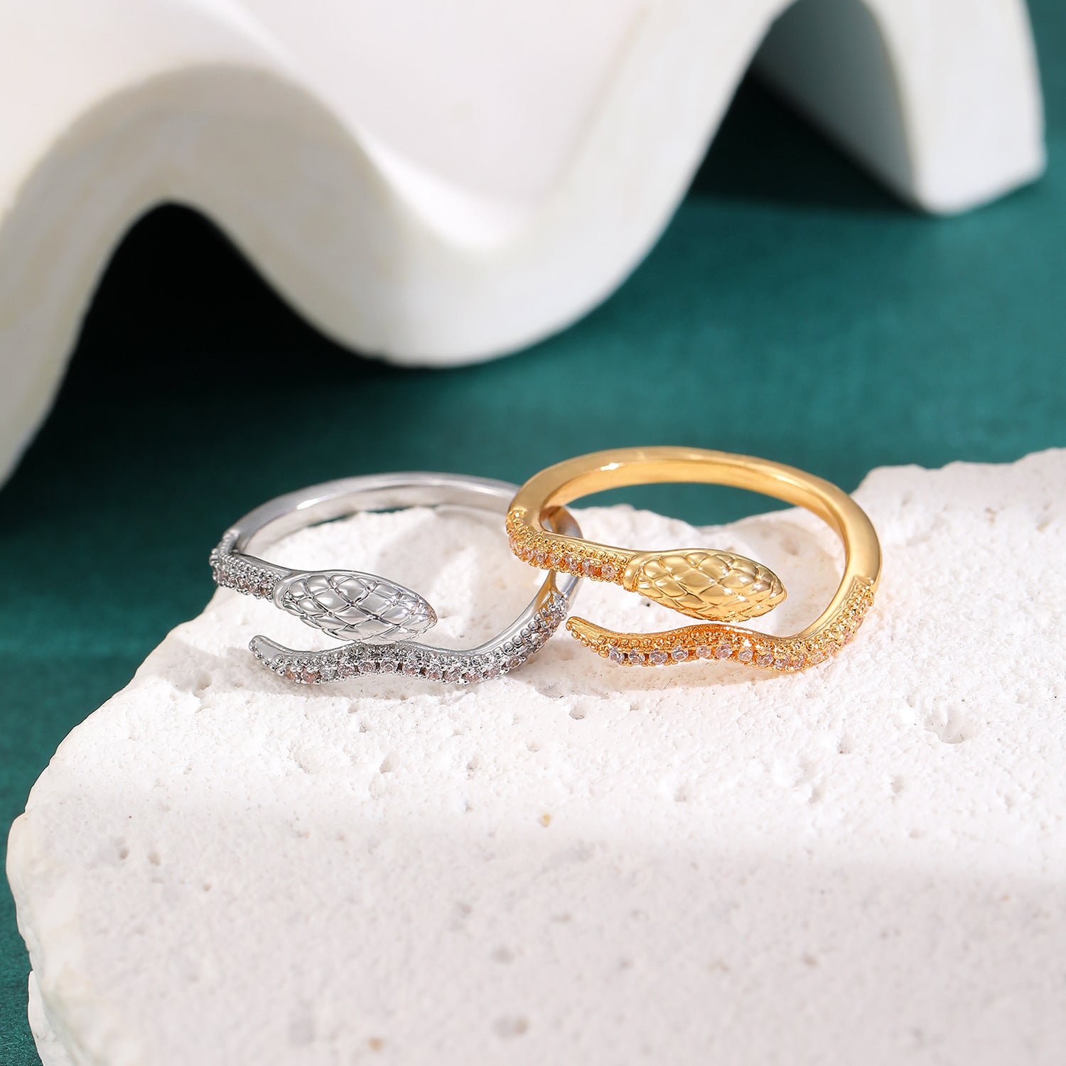 Wholesale zircon snake-shaped opening ring snake finger ring