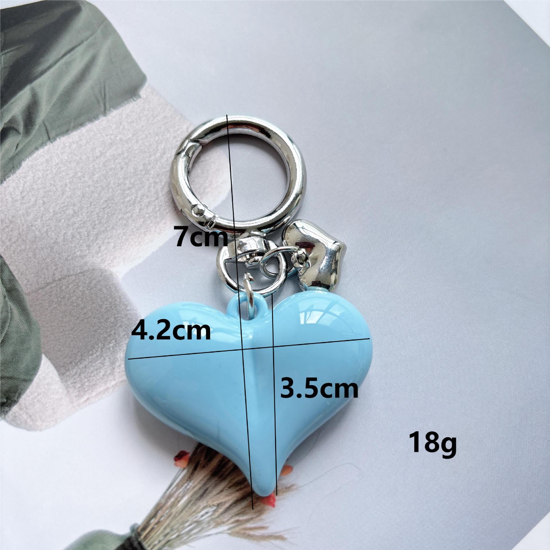 Wholesale Creative love keychain peach heart bag car key decoration