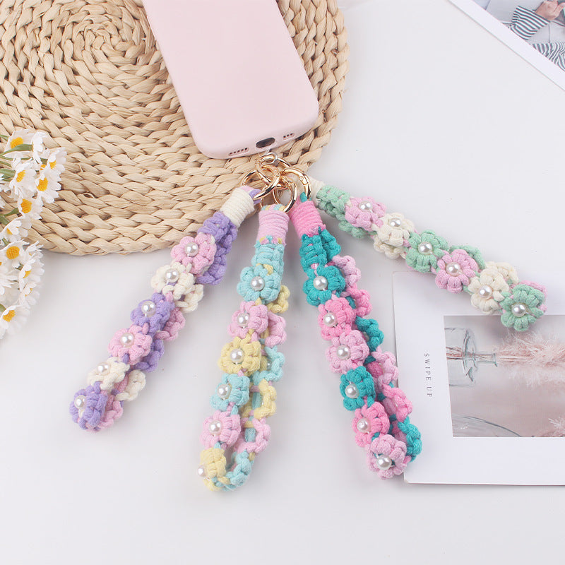 Wholesale pure hand-woven daisy pearl keychain