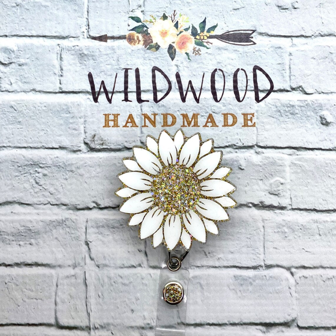 Wholesale Badge Reels Acrylic Glitter Sequins Seven Color Sunflower Retractable Keychain