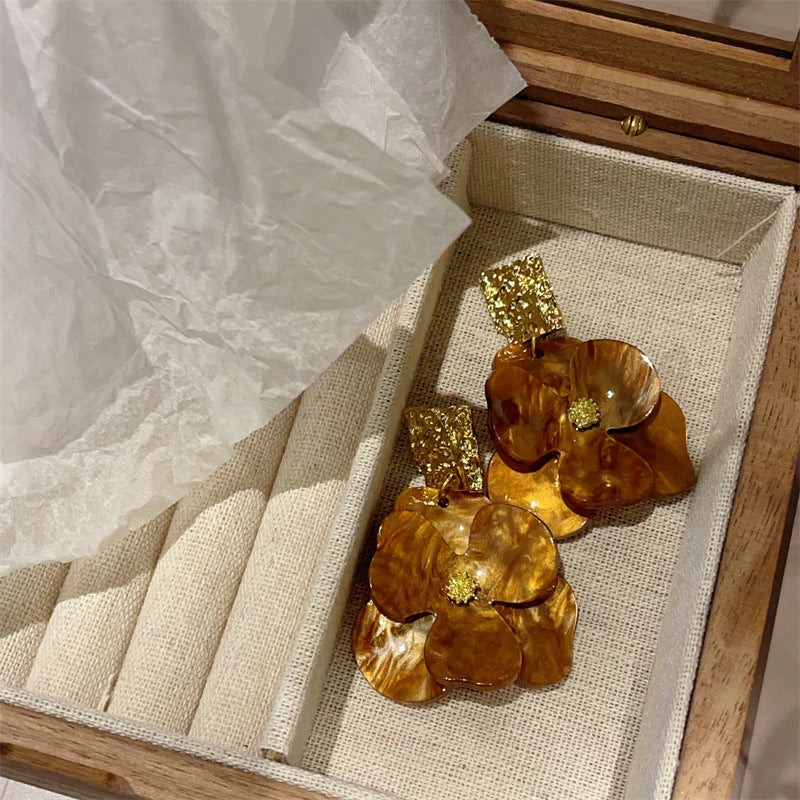 Wholesale Gardenia White Coffee French Retro Flower Earrings