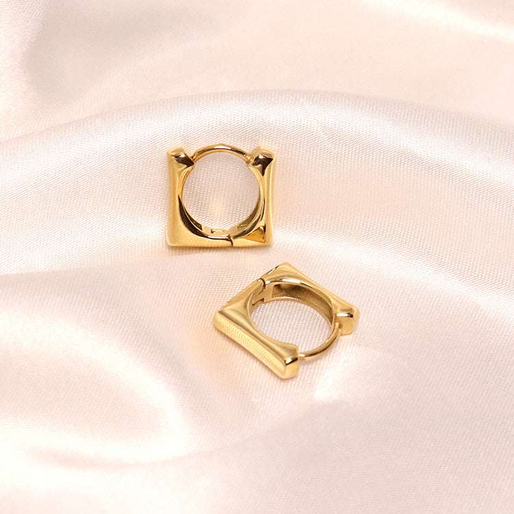Wholesale Stainless Steel 18K Gold Simple Geometric Earrings Women's Small Mini Earrings