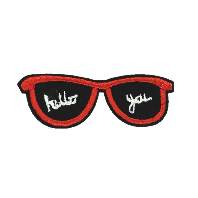 Wholesale Chic Embroidered Patches 30 Pcs Assorted Themes Cloth Appliques For Clothing Bag Resale