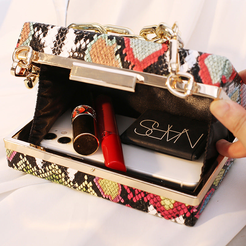 Wholesale Snake Pattern PU Leather Acrylic Chain Box Small Square Bag Crossbody Bag