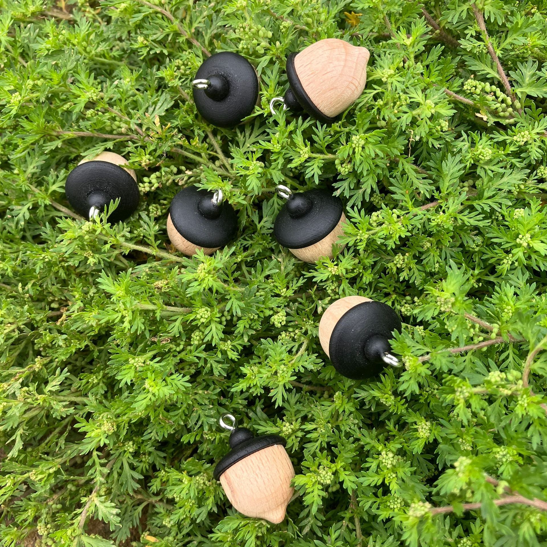 Solid Wood Pine Cone Keychain Wooden Pendant DIY Jewelry Accessories