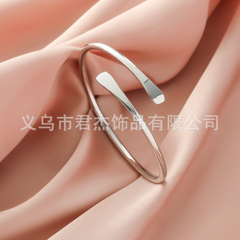 Wholesale 10pcs/pack Punk style exaggerated arm bracelet hollow bracelet for women