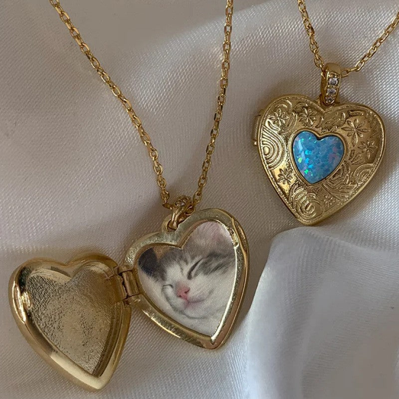 Wholesale Trendy Gold Tone Heart Locket Pendant Necklace Openable Blue Love Design Fashion Jewelry Accessory For Boutique Resale