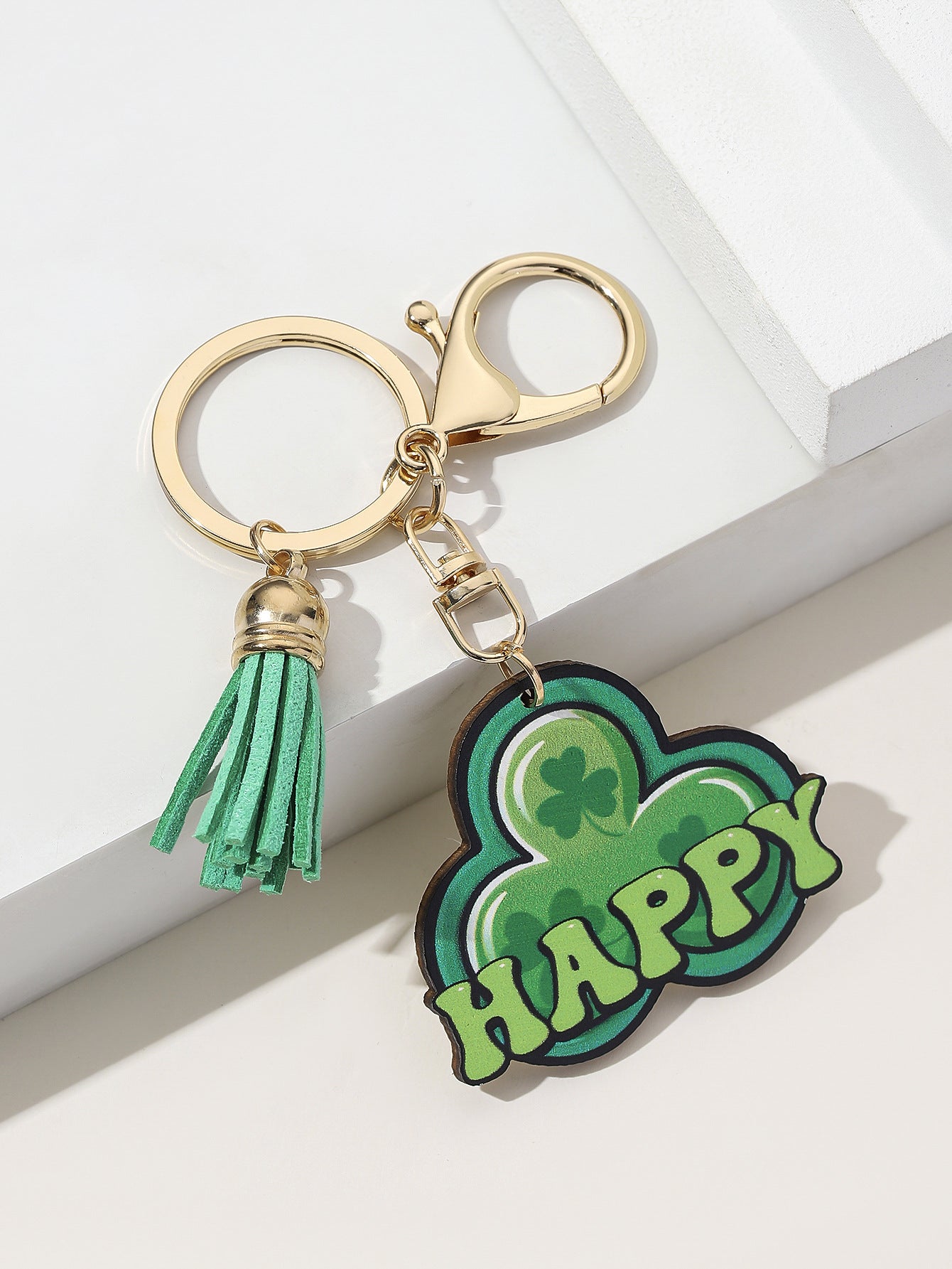 Wholesale St. Patrick's Day Green Shamrock Wooden Keychain
