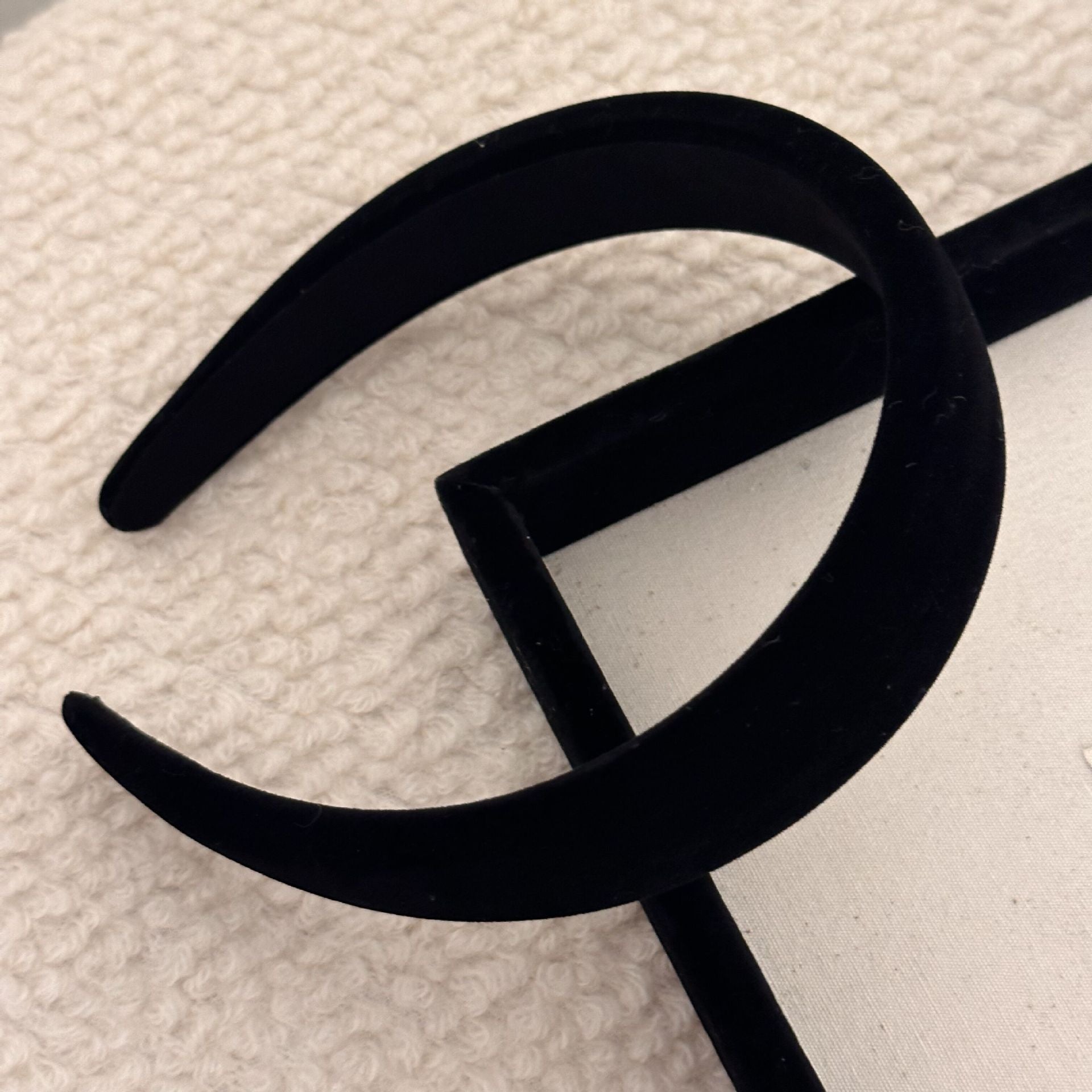 Wholesale Black velvet wide-brimmed headband French retro headband