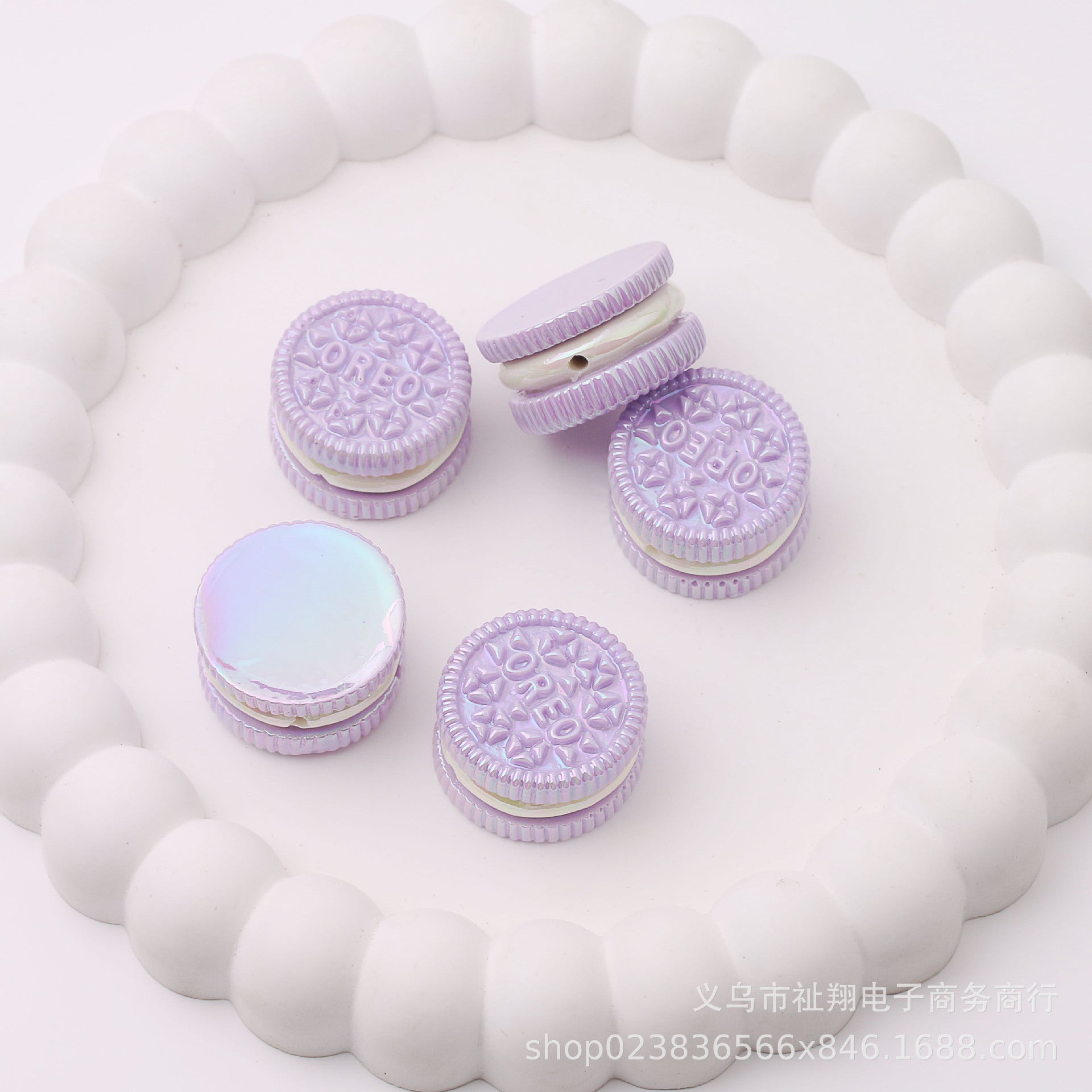 Wholesale 100pcs/pack Resin Through-hole UV Color-plated Macron Sandwich Biscuit DIY Beads