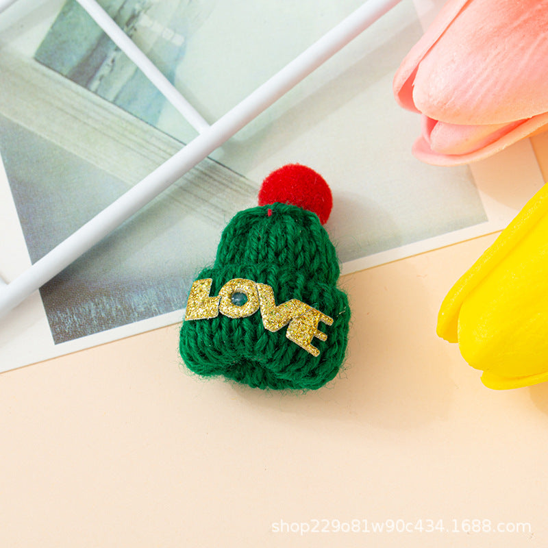 Wholesale Christmas DIY Wool Mini Knitted Finger Hat Doll Accessories