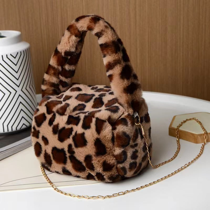 Wholesale 2023 Autumn and Winter New Leopard Plush Bag