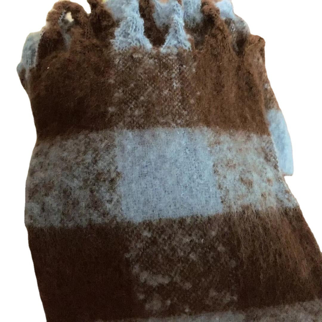 Wholesale New Character Cashmere Thick Warm Scarf in Autumn and Winter