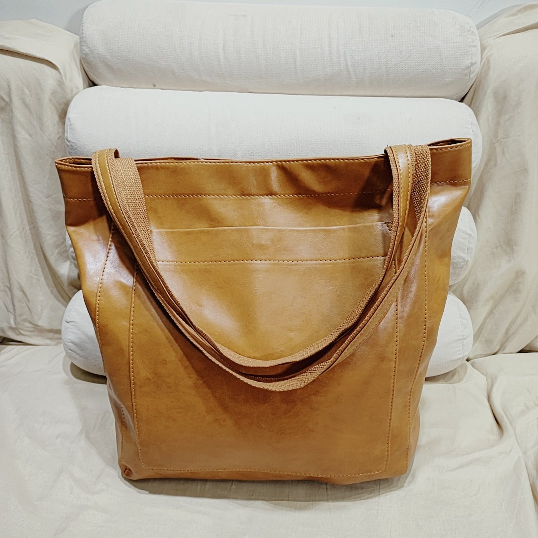 Wholesale Retro Oil Wax Leather Simple Hand Shoulder Bag