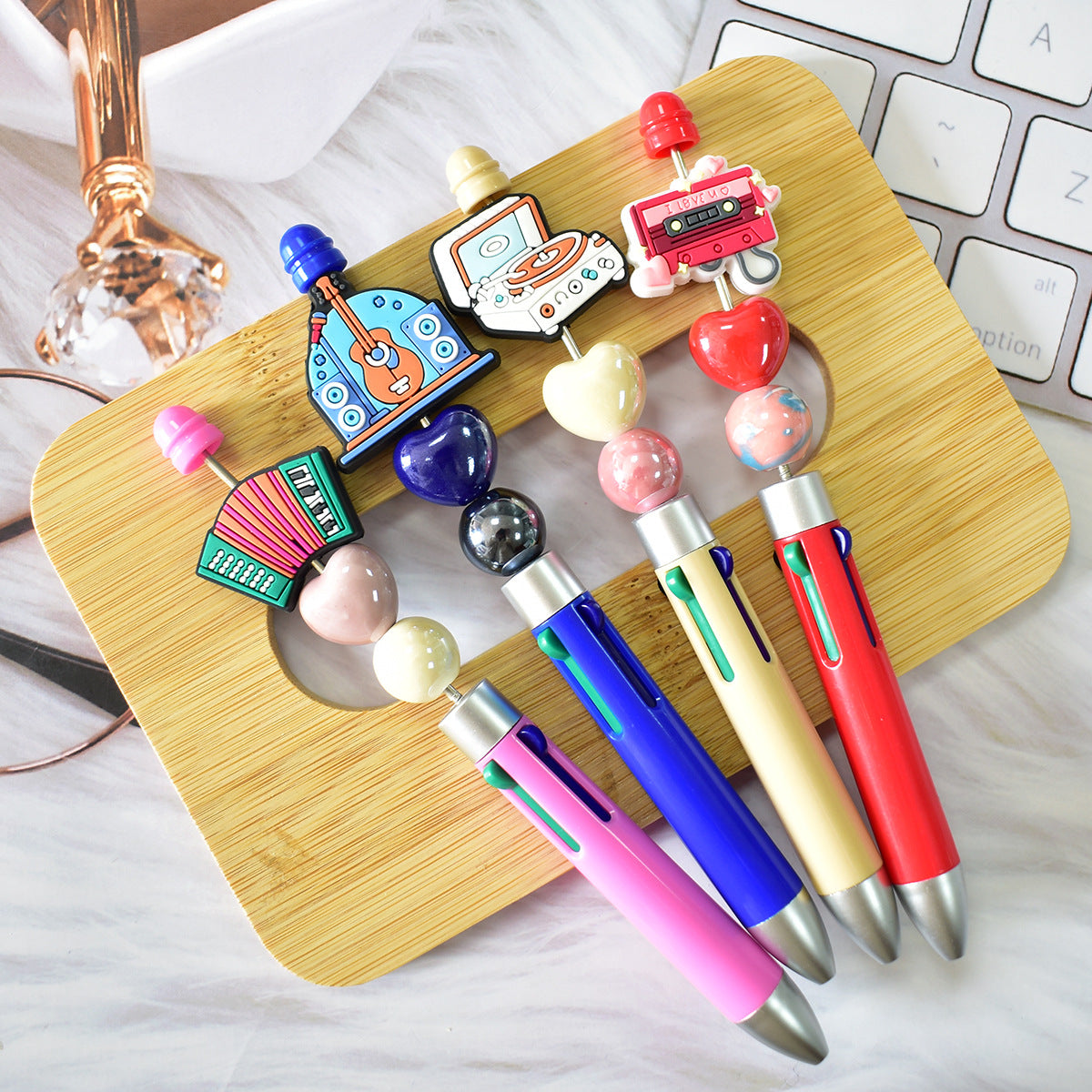 Wholesale Random 100pcs/pack  Musical Instrument Series Cartoon Beads