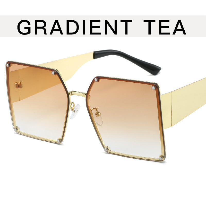Wholesale Metal Large Square Frame Rivet PC Sunglasses