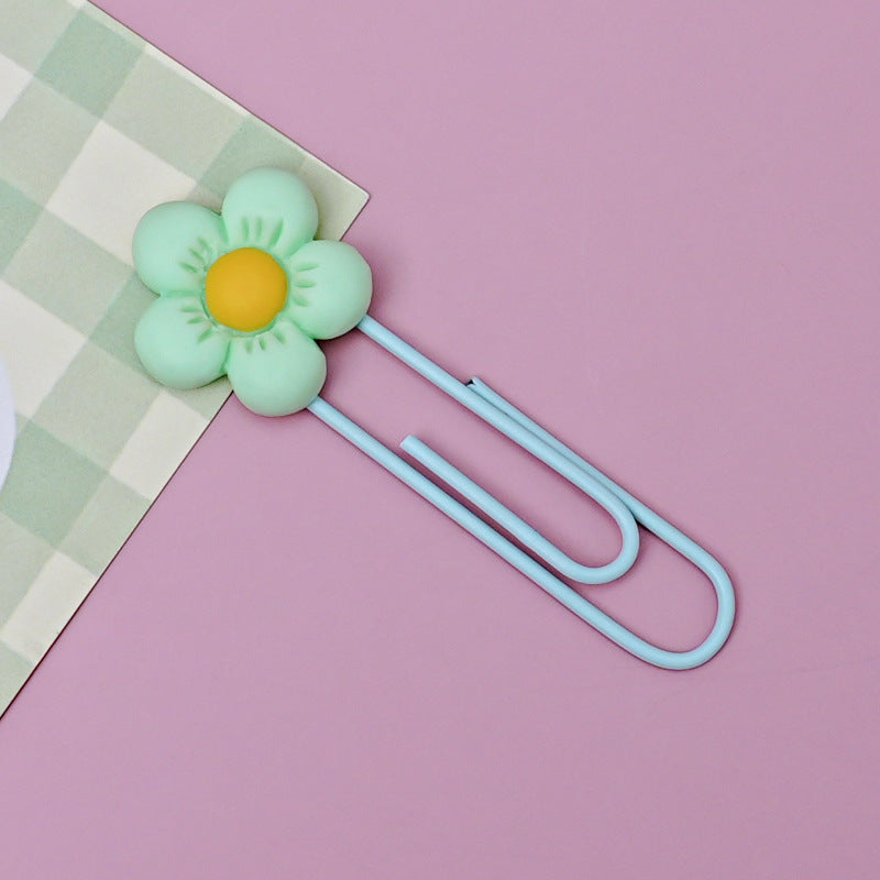 Wholesale 50pcs/pack flower paper clip pvc bookmark cartoon