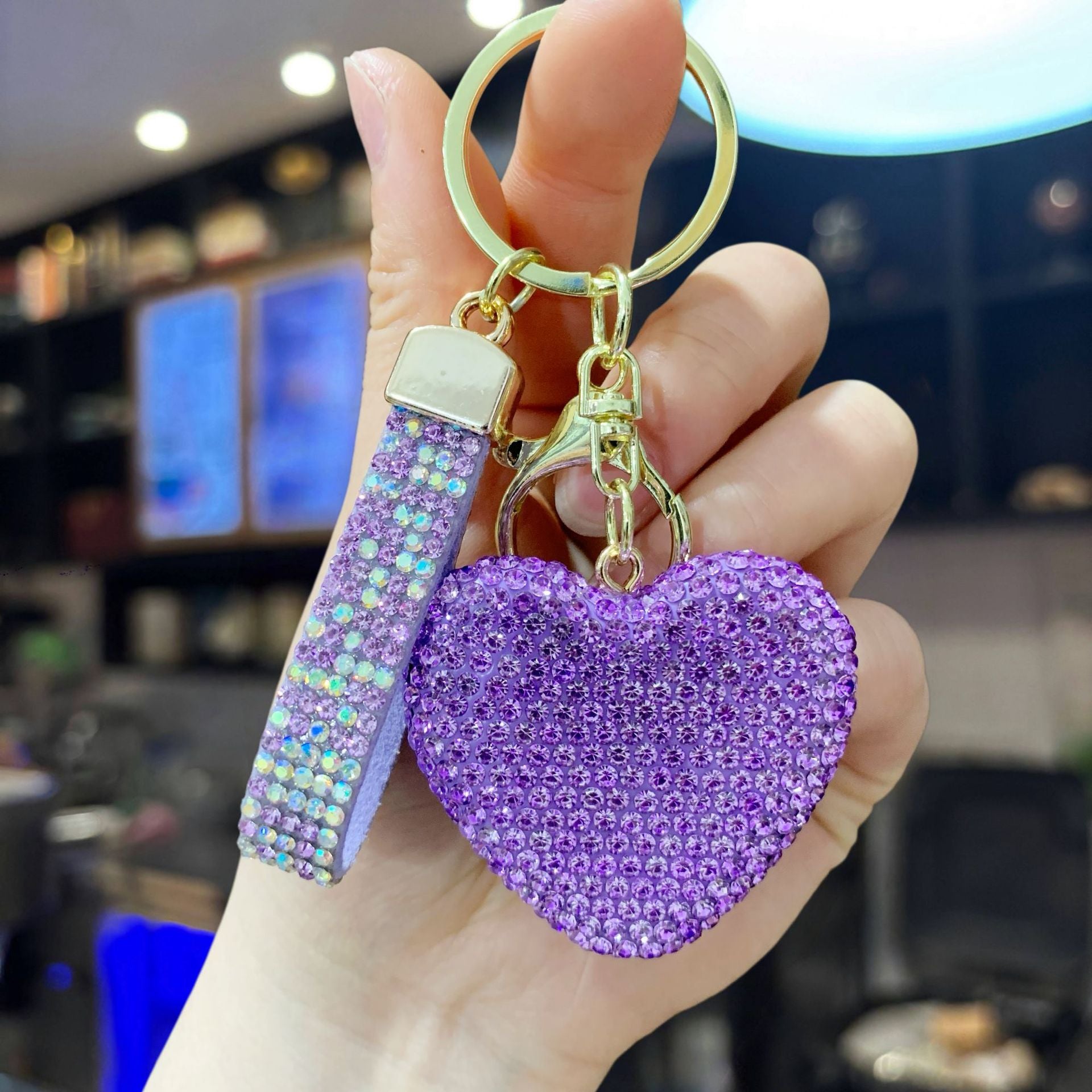 Wholesale Heart-shaped Keychain Full of Love and Diamonds