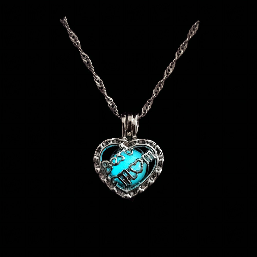 Wholesale Mother' s Day Hollow Luminous Necklace Pendant Heart MOM Alloy Necklace
