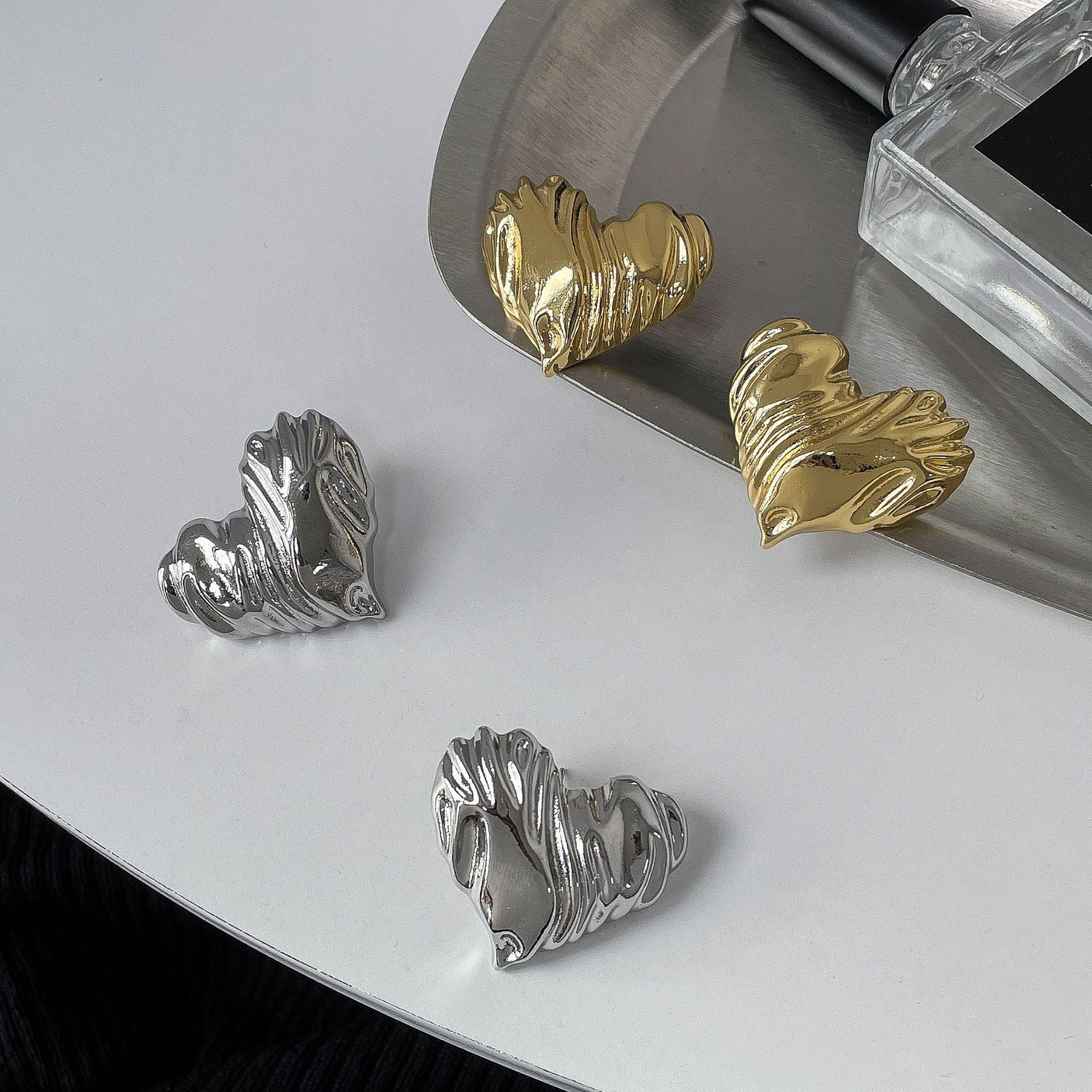 Wholesale Alloy Striped Heart-shaped Earrings