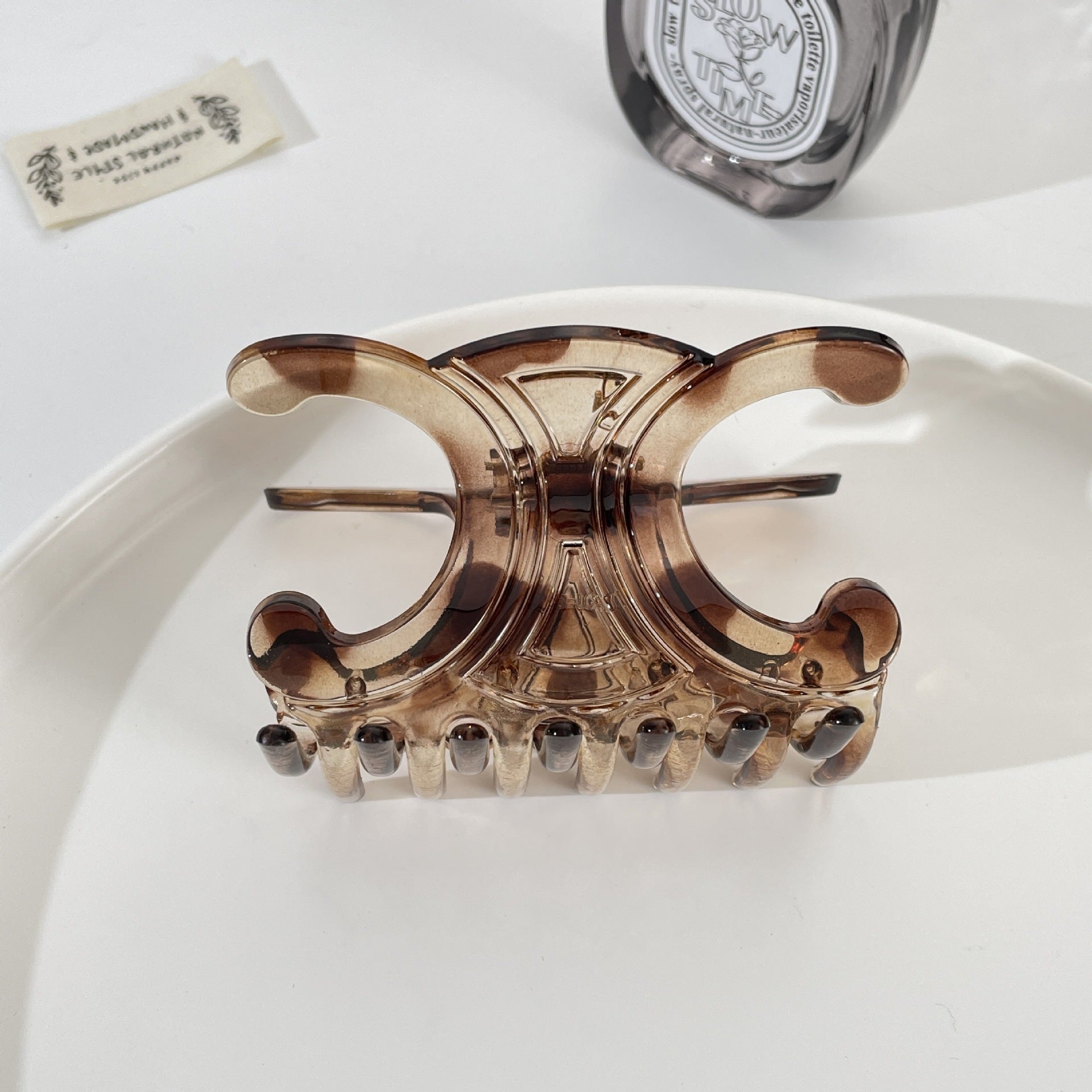 Wholesale Personality Fashion Advanced Sense Small People Fish Shark Clip