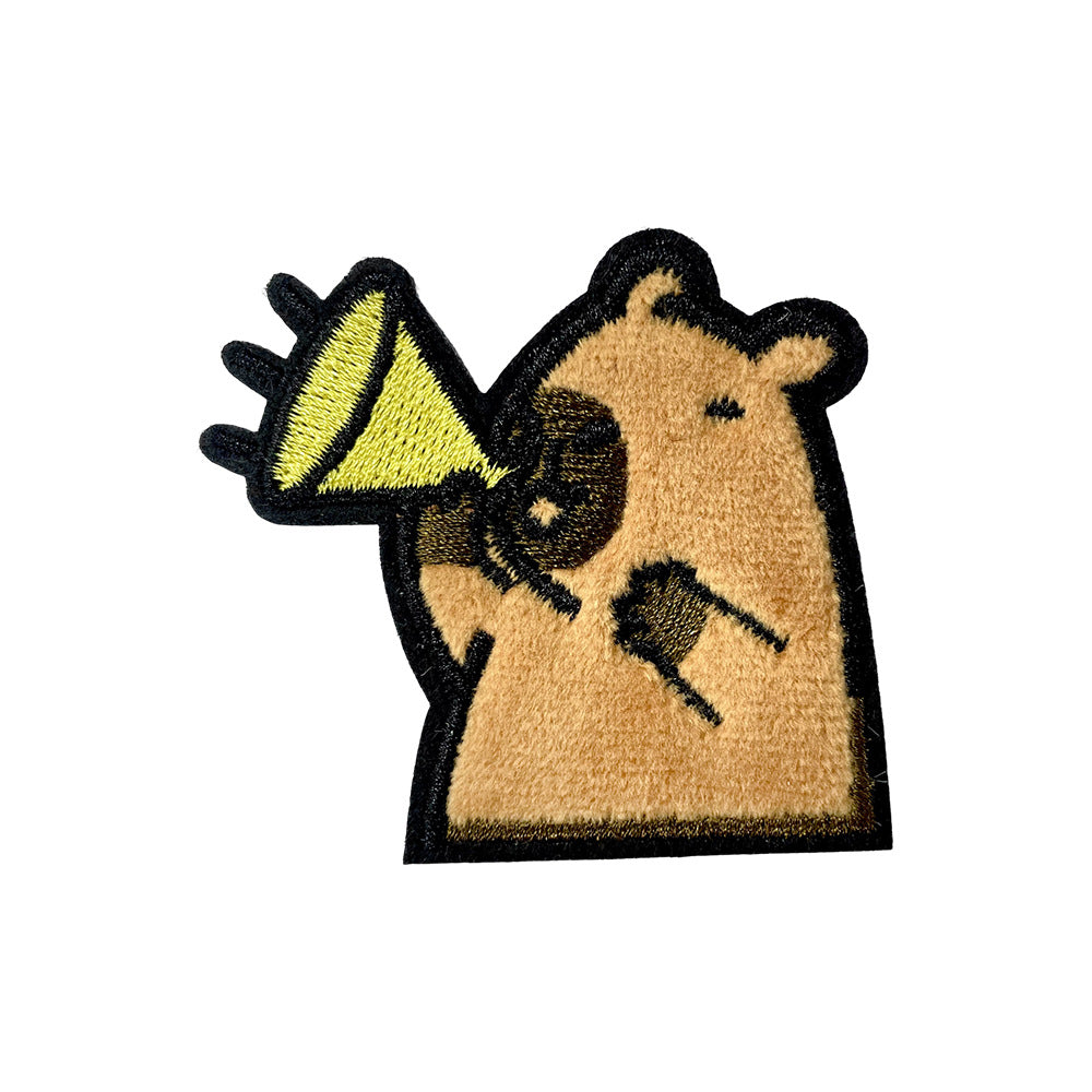 Wholesale Towel Embroidery DIY Patch Capybara Cartoon Embroidered Badge For Coat Decoration