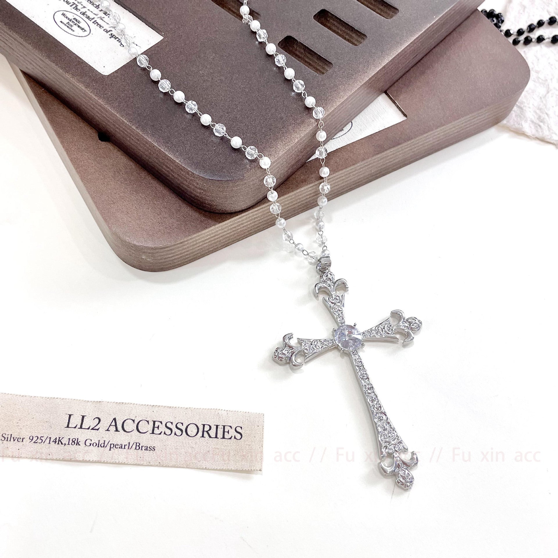 Wholesale Retro Punk Subculture Y2K White Crystal Cross Zircon Retro Gothic Star Mans Necklace