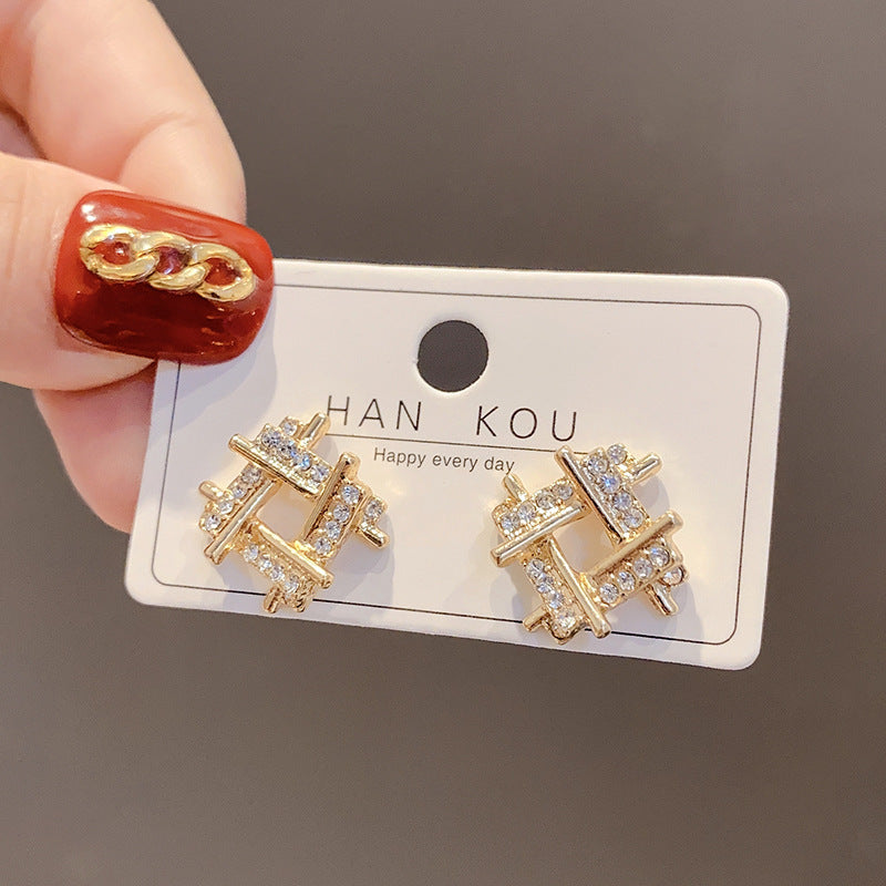 Wholesale Autumn and Winter High-end Bow Pearl Personality Fashion Temperament Pendant Earrings