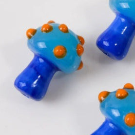 Wholesale Mushroom lamp crafted colored glass contrasting cute loose beads