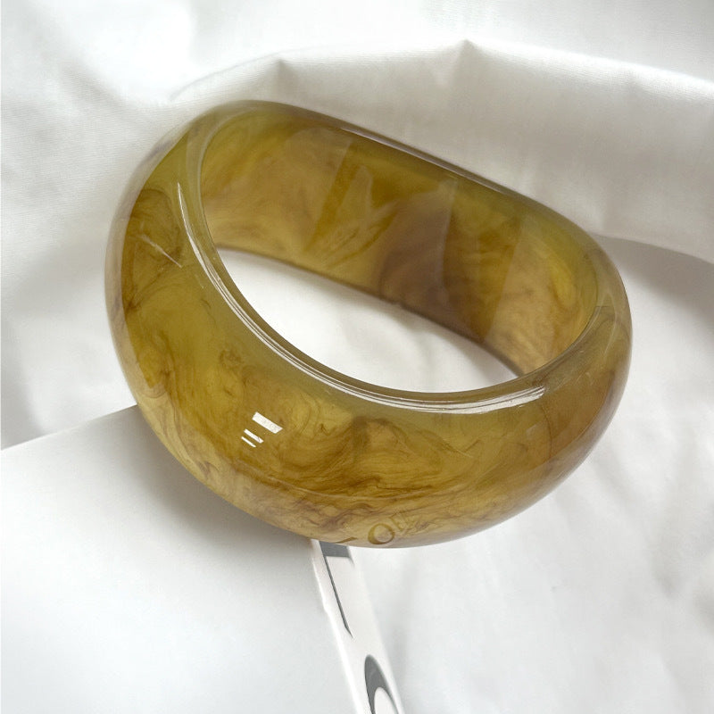 Wholesale Simple Resin Color Irregular S-shaped Wide Bracelet