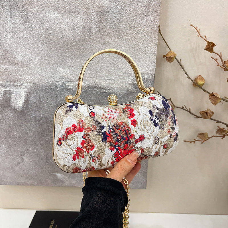 Wholesale Spring  Cheongsam Silk Embroidered Mouth Gold Bag