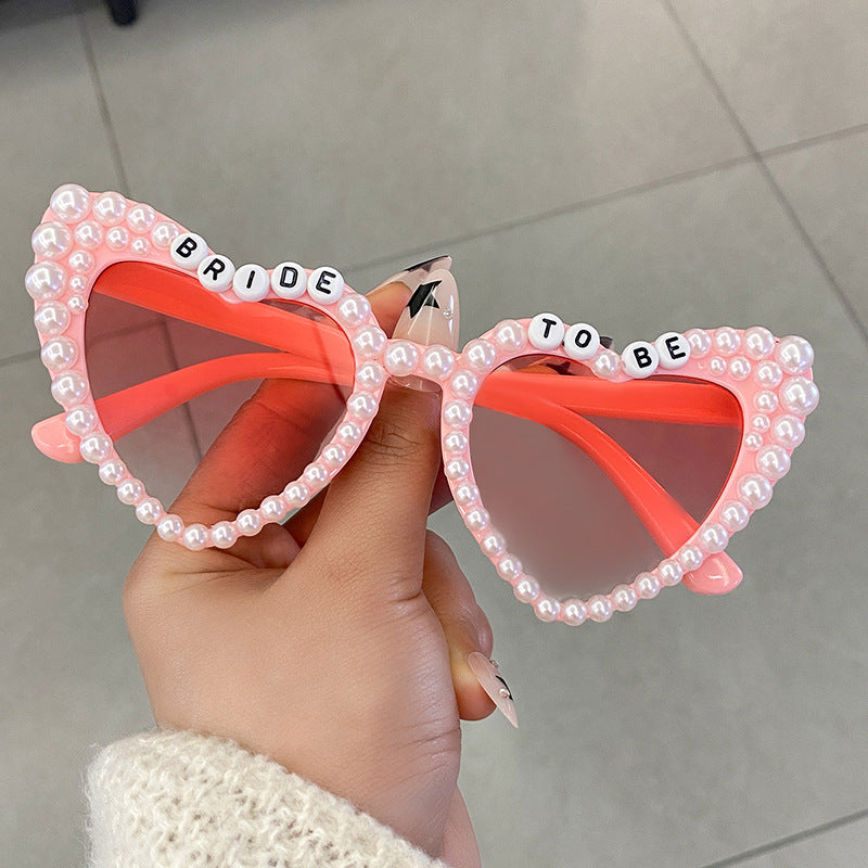 Wholesale Diamond letter pearl heart sunglasses