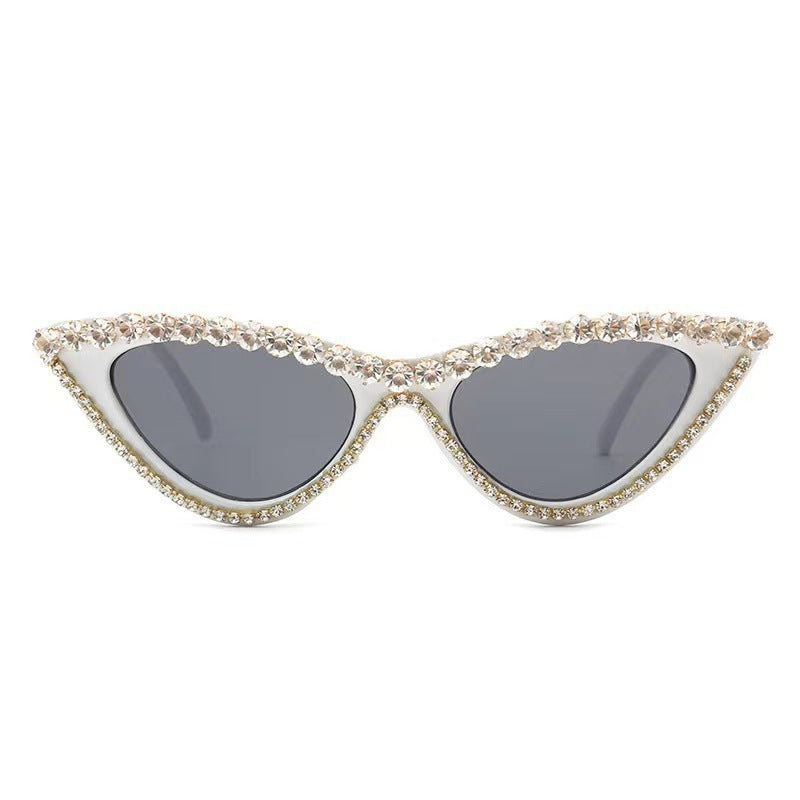 Wholesale Retro Fashion Diamond Cat Eye Sunglasses