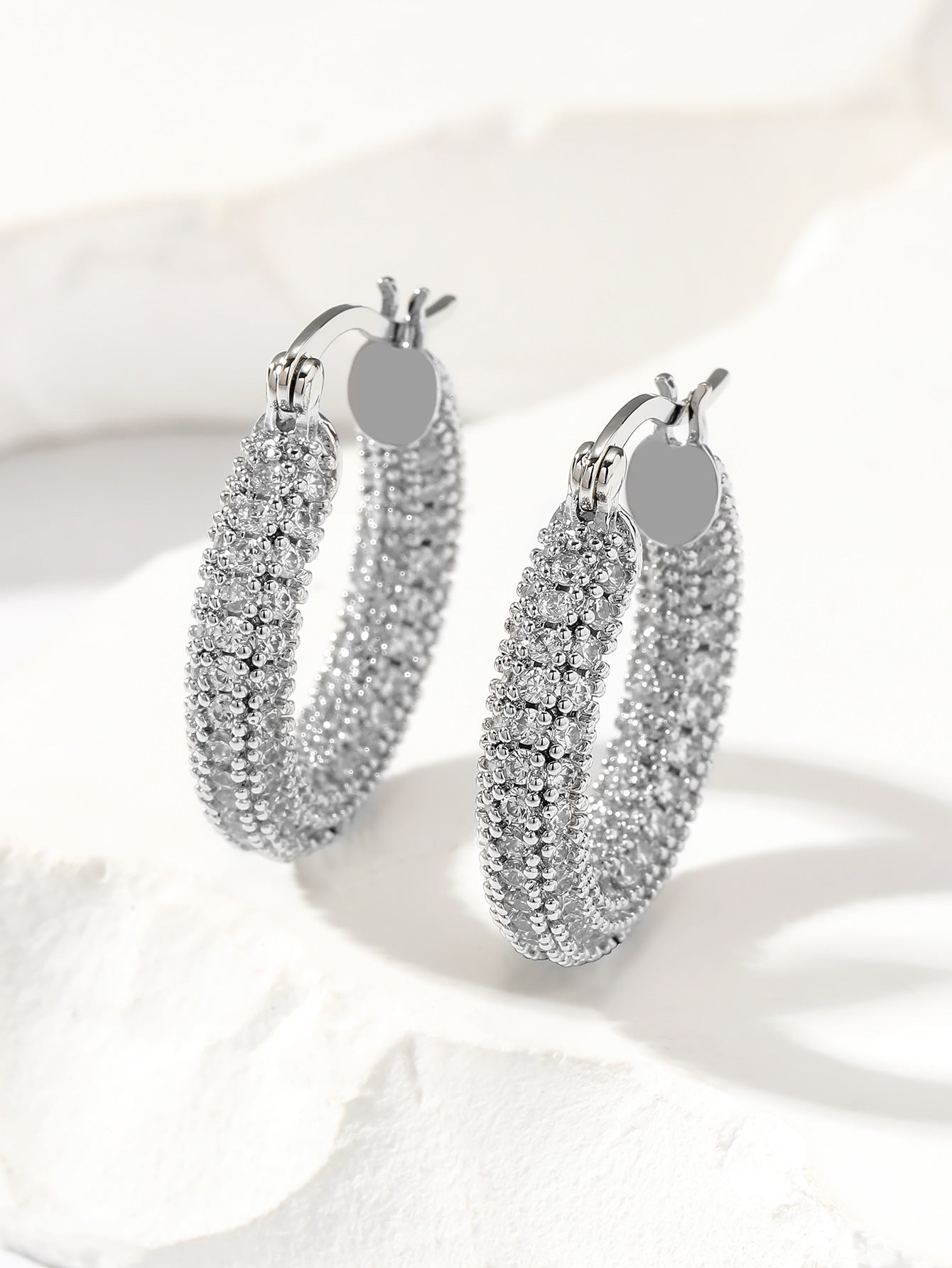 Wholesale  elegant simple fashion colorful circle earrings earrings micro inlaid zircon socialite style earrings