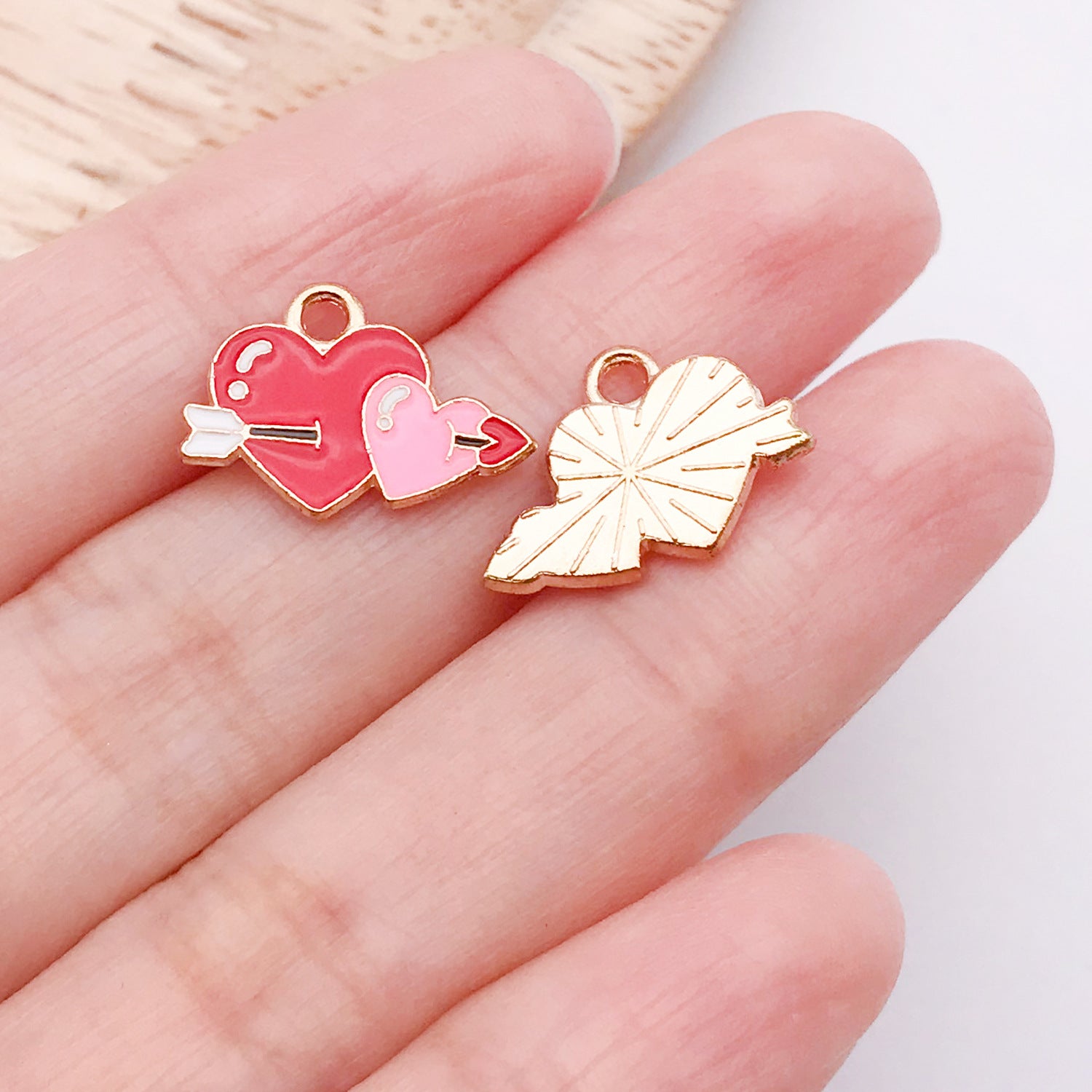 Wholesale Valentine' s Day Love Variety Cartoon Jewelry Accessories Pendant