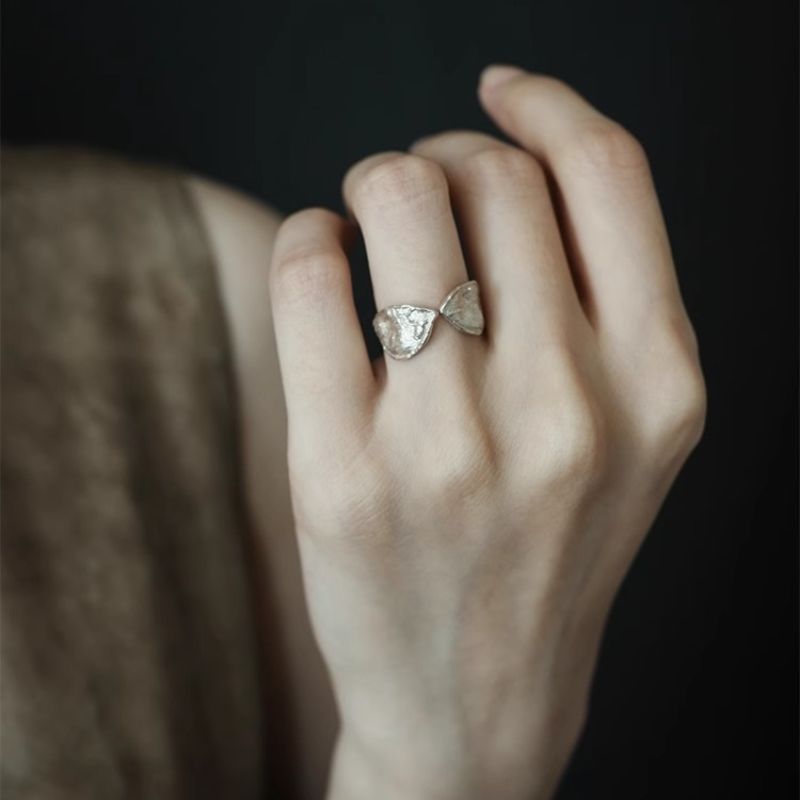 Wholesale women's retro textured silver zircon open light luxury niche ring