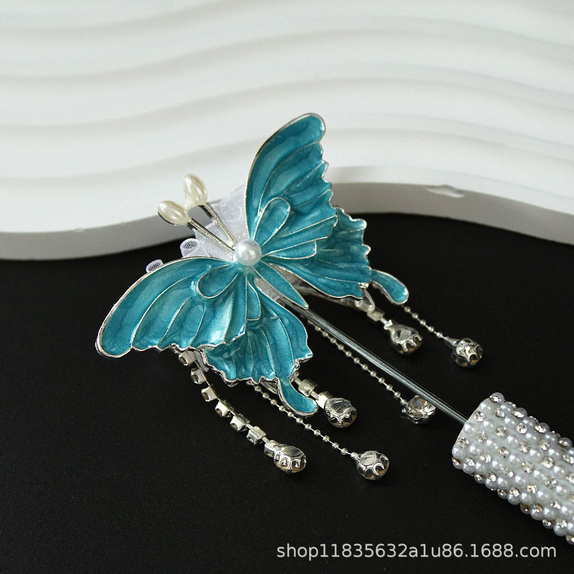 Wholesale 10pcs colored butterfly diamond ball tassel beads