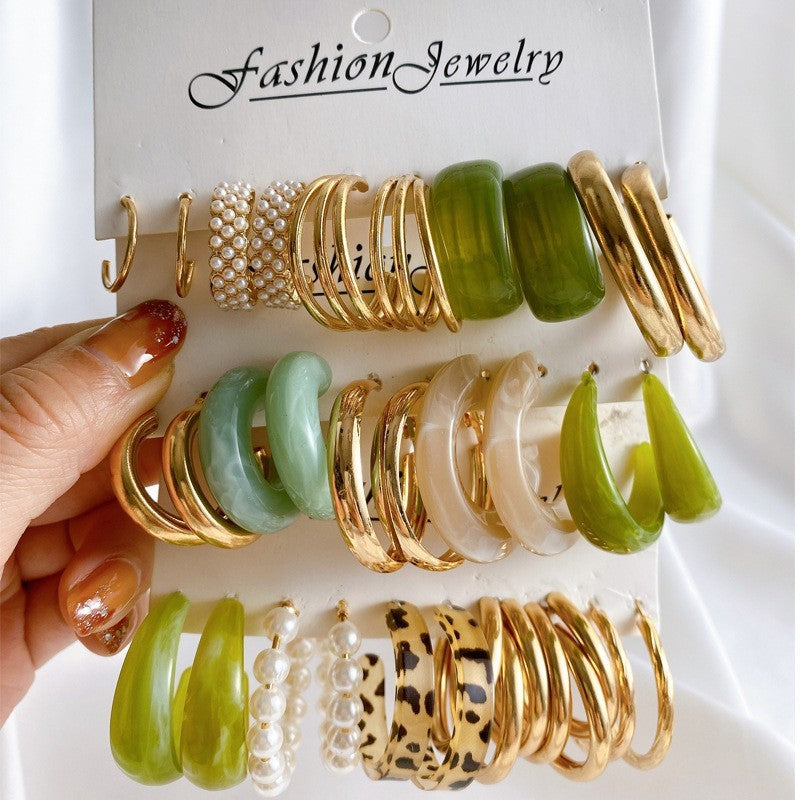 Wholesale Gold C-shaped Chain Earrings Set